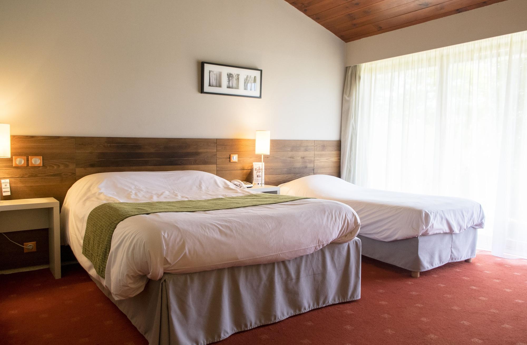 Kyriad Angouleme Nord Champniers- Hotel & Residence Экстерьер фото