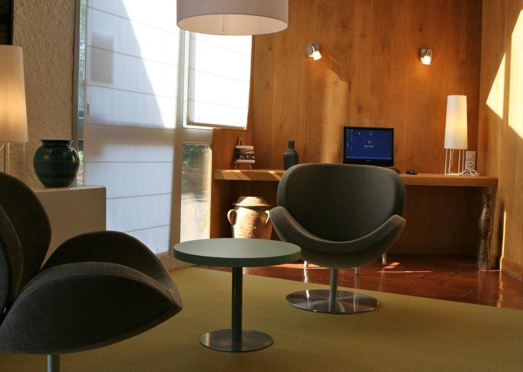 Kyriad Angouleme Nord Champniers- Hotel & Residence Экстерьер фото